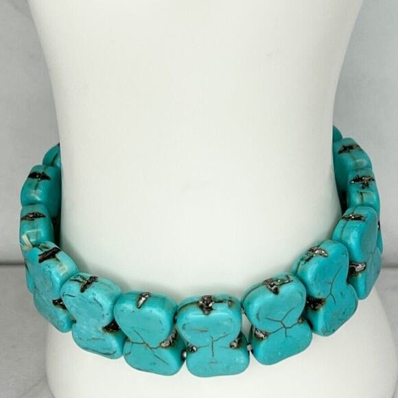 Faux Turquoise Hourglass Bone Shape Beaded Stretch Bracelet - Picture 5 of 6